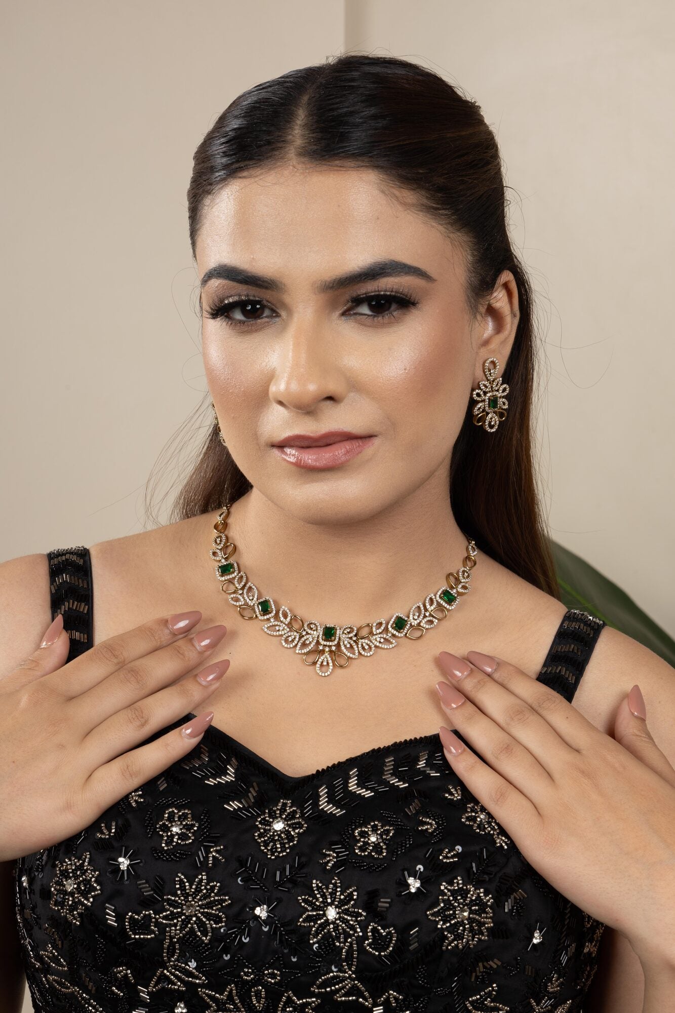 Sajda Green Elegance Diamond Symphony Necklace & Earrings Set