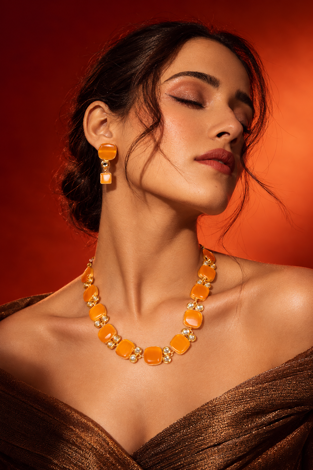 Sunehri Doublet Golden Noor Necklace Set